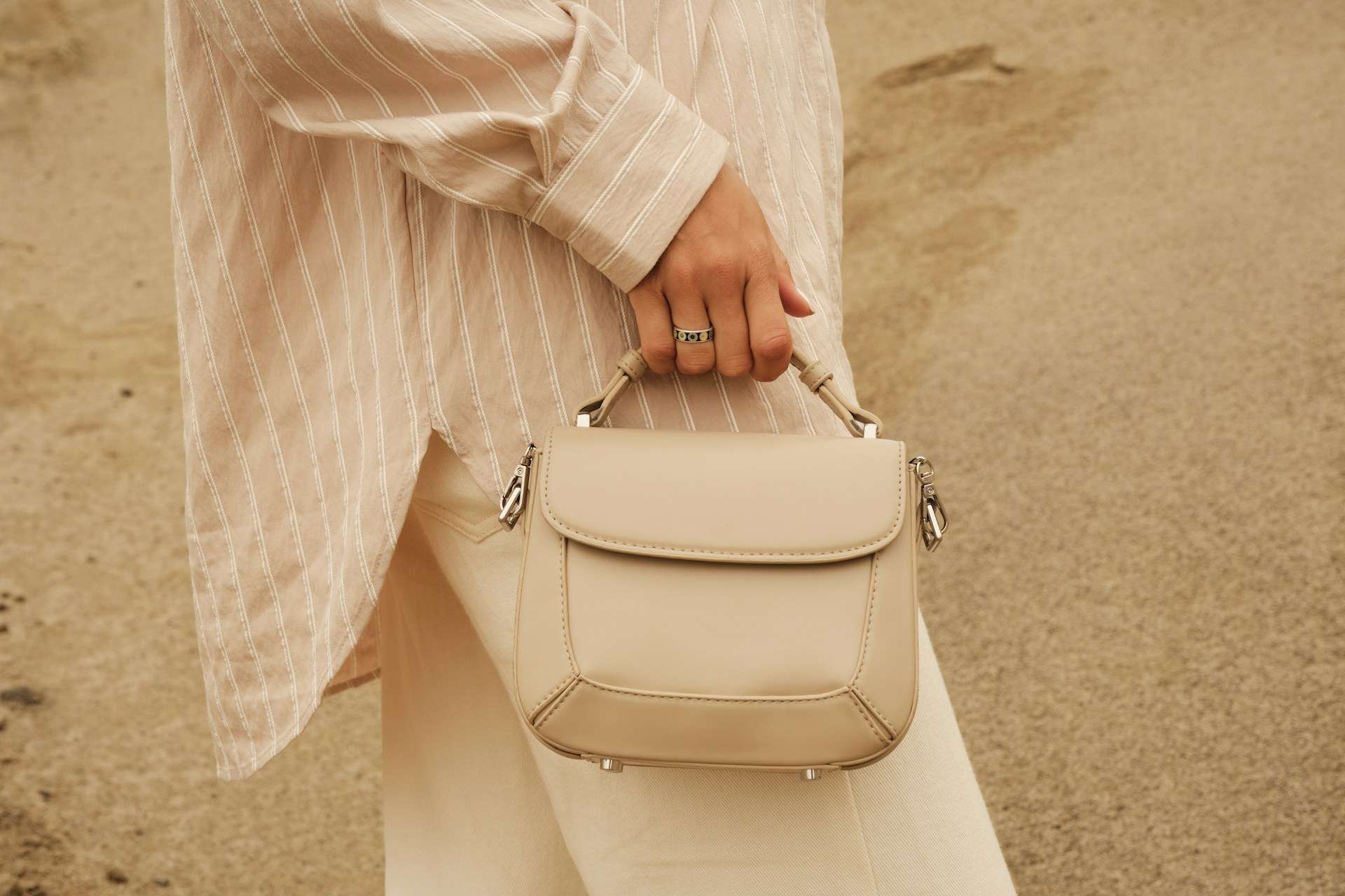 Custom Made Handbags: The Perfect Blend of Style and Personalization