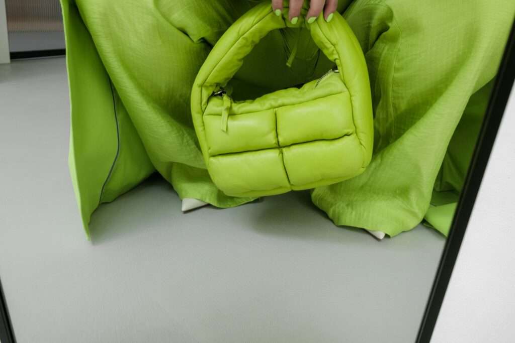 A green purse