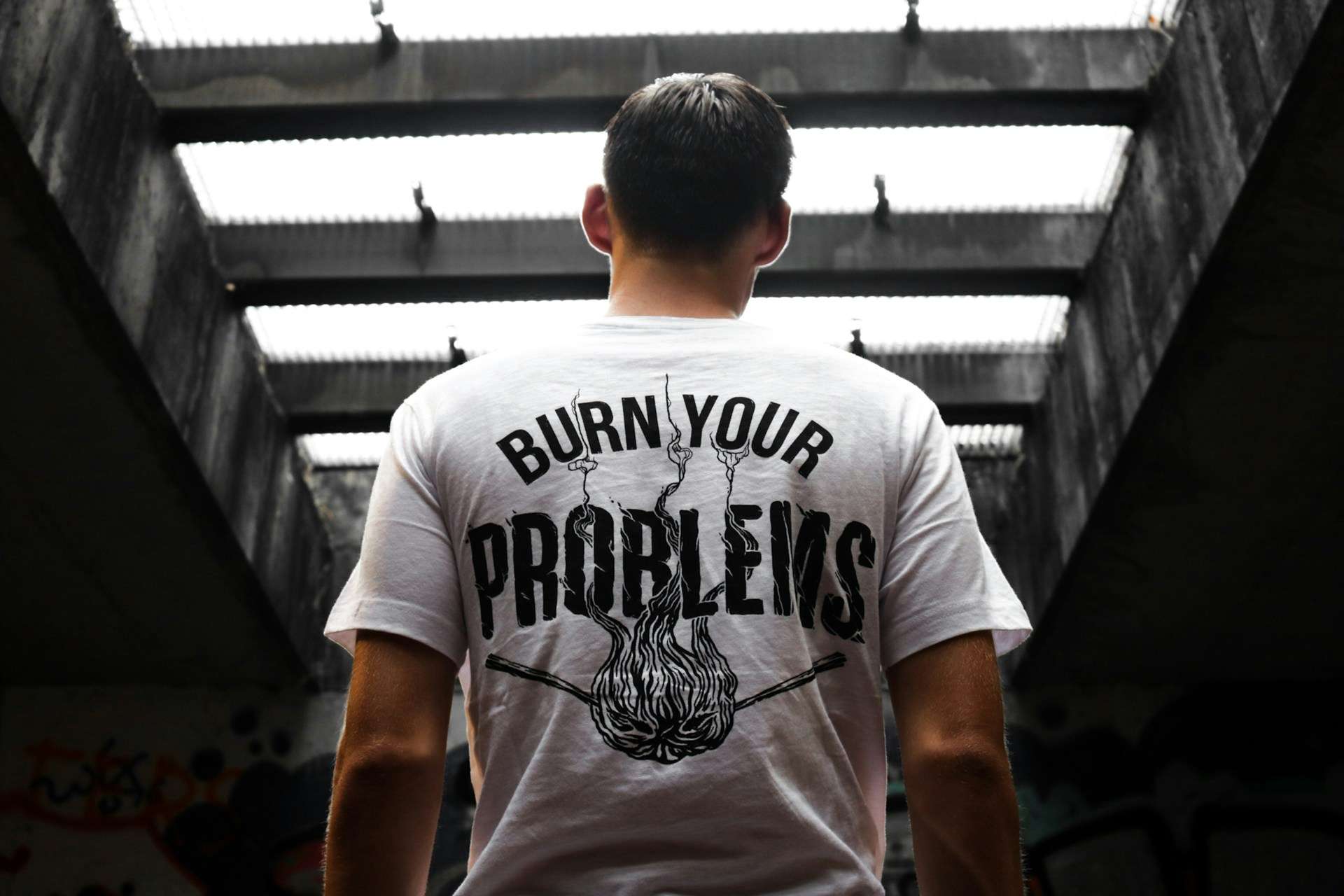 How to Fix Cracked Print on Shirt: A Step-by-Step Guide to Restoring Your Garment
